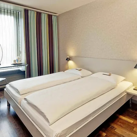 Sorell Business Ador Готель 3*