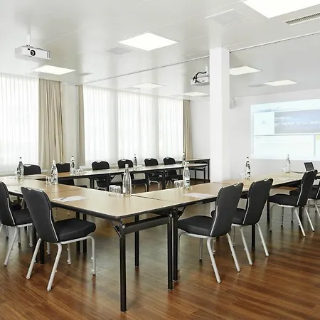 Sorell Business Ador فندق