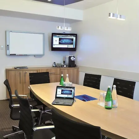 Sorell Business Ador Готель 3*
