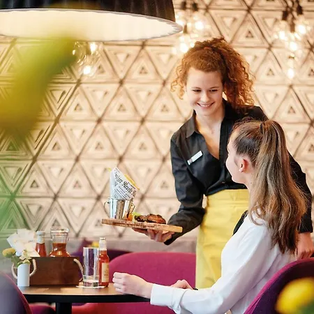 Hotel Sorell Ador 3*