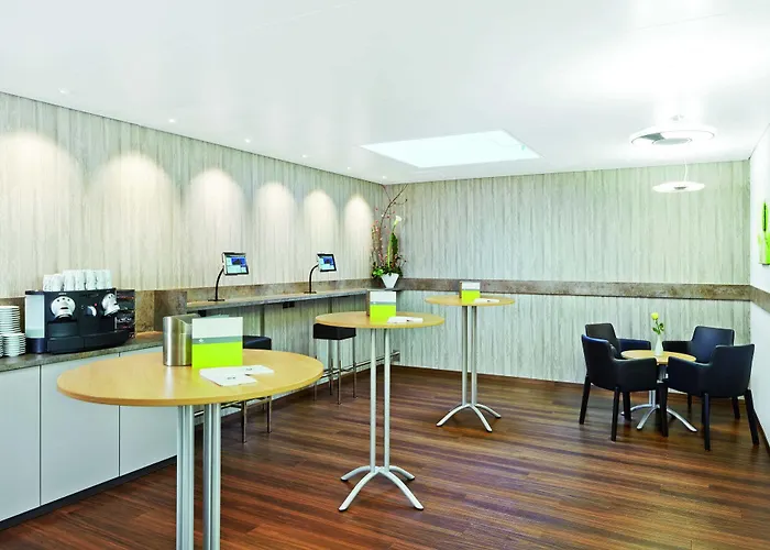 酒店 Sorell Business Ador 3*